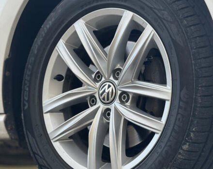 Белый Фольксваген Гольф, объемом двигателя 2 л и пробегом 230 тыс. км за 16800 $, фото 51 на Automoto.ua