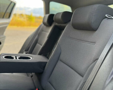 Белый Фольксваген Гольф, объемом двигателя 2 л и пробегом 230 тыс. км за 16800 $, фото 88 на Automoto.ua