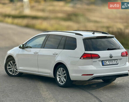 Белый Фольксваген Гольф, объемом двигателя 2 л и пробегом 230 тыс. км за 16800 $, фото 26 на Automoto.ua