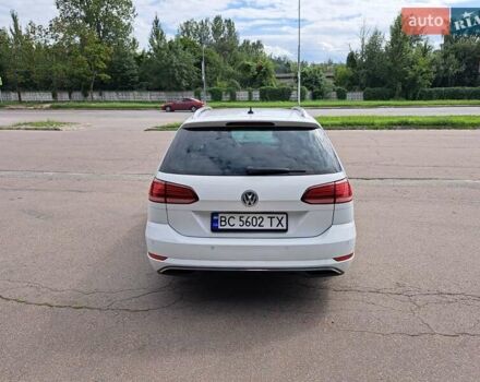 Белый Фольксваген Гольф, объемом двигателя 1.6 л и пробегом 140 тыс. км за 18944 $, фото 3 на Automoto.ua