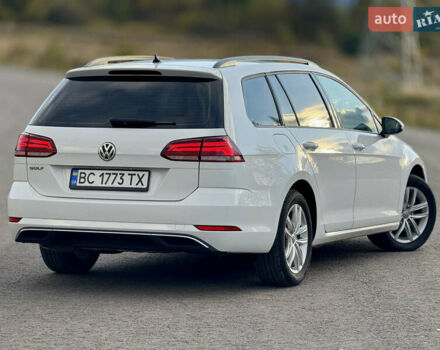 Белый Фольксваген Гольф, объемом двигателя 2 л и пробегом 230 тыс. км за 16800 $, фото 44 на Automoto.ua
