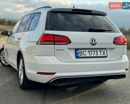 Белый Фольксваген Гольф, объемом двигателя 2 л и пробегом 230 тыс. км за 16800 $, фото 28 на Automoto.ua
