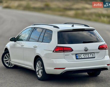 Белый Фольксваген Гольф, объемом двигателя 2 л и пробегом 230 тыс. км за 16800 $, фото 39 на Automoto.ua