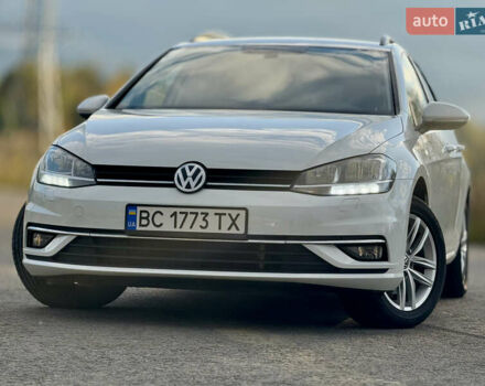 Белый Фольксваген Гольф, объемом двигателя 2 л и пробегом 230 тыс. км за 16800 $, фото 13 на Automoto.ua