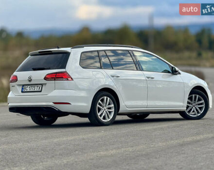 Белый Фольксваген Гольф, объемом двигателя 2 л и пробегом 230 тыс. км за 16800 $, фото 43 на Automoto.ua