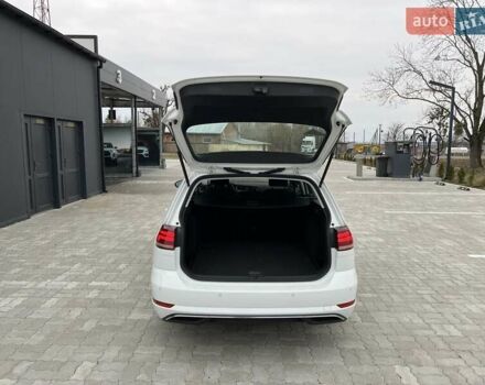 Белый Фольксваген Гольф, объемом двигателя 1.97 л и пробегом 261 тыс. км за 14900 $, фото 25 на Automoto.ua