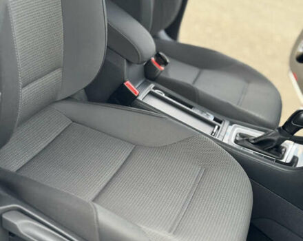 Белый Фольксваген Гольф, объемом двигателя 2 л и пробегом 230 тыс. км за 16800 $, фото 73 на Automoto.ua