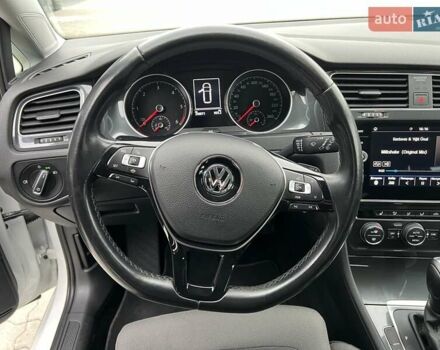 Белый Фольксваген Гольф, объемом двигателя 1.97 л и пробегом 261 тыс. км за 14900 $, фото 33 на Automoto.ua