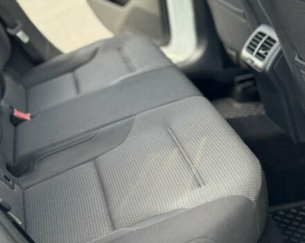 Белый Фольксваген Гольф, объемом двигателя 2 л и пробегом 230 тыс. км за 16800 $, фото 80 на Automoto.ua