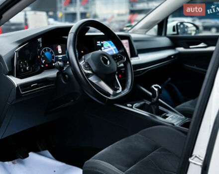 Білий Фольксваген Гольф, об'ємом двигуна 1.97 л та пробігом 204 тис. км за 18699 $, фото 37 на Automoto.ua