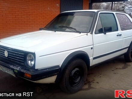 Фольксваген Гольф 1985 в Ахтырке на Automoto.ua Белый Фольксваген Гольф, объемом двигателя 18 л и пробегом 111 тыс. км за 1300 $, фото 1 на Automoto.ua