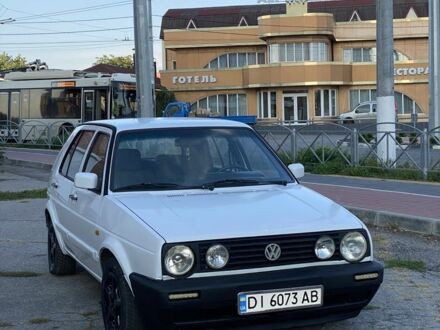 Білий Фольксваген Гольф, об'ємом двигуна 1.8 л та пробігом 300 тис. км за 1100 $, фото 1 на Automoto.ua