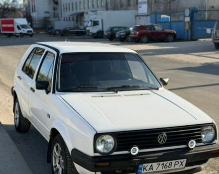 Белый Фольксваген Гольф, объемом двигателя 1.6 л и пробегом 260 тыс. км за 1650 $, фото 1 на Automoto.ua