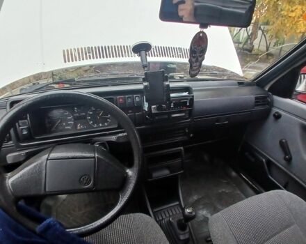 Белый Фольксваген Гольф, объемом двигателя 1.6 л и пробегом 200 тыс. км за 1800 $, фото 1 на Automoto.ua