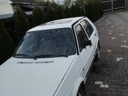 Белый Фольксваген Гольф, объемом двигателя 1.6 л и пробегом 298 тыс. км за 1250 $, фото 1 на Automoto.ua