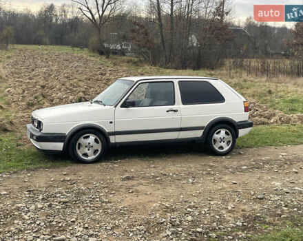 Белый Фольксваген Гольф, объемом двигателя 1.8 л и пробегом 280 тыс. км за 1650 $, фото 1 на Automoto.ua