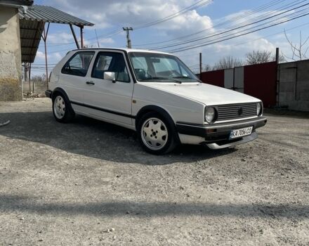 Белый Фольксваген Гольф, объемом двигателя 1.8 л и пробегом 150 тыс. км за 2501 $, фото 1 на Automoto.ua