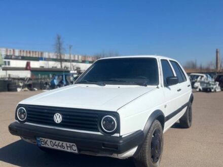 Белый Фольксваген Гольф, объемом двигателя 1.6 л и пробегом 300 тыс. км за 1400 $, фото 1 на Automoto.ua