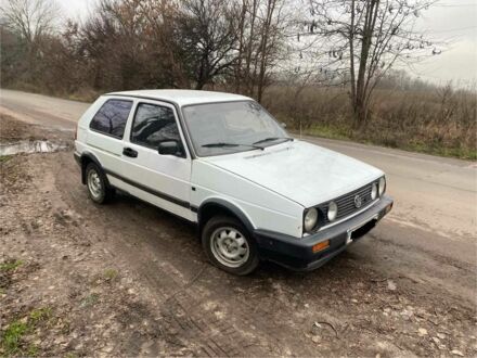 Белый Фольксваген Гольф, объемом двигателя 0 л и пробегом 300 тыс. км за 568 $, фото 1 на Automoto.ua