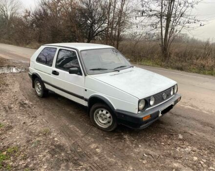 Белый Фольксваген Гольф, объемом двигателя 0 л и пробегом 300 тыс. км за 568 $, фото 1 на Automoto.ua