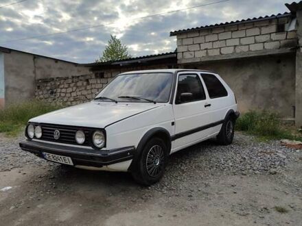 Фольксваген Гольф 1989 в Новоднестровск на Automoto.ua Белый Фольксваген Гольф, объемом двигателя 1.3 л и пробегом 296 тыс. км за 1600 $, фото 1 на Automoto.ua