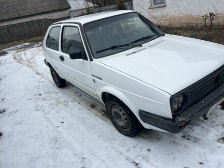 Фольксваген Гольф 1989 у Чернігові на Automoto.ua Білий Фольксваген Гольф, об'ємом двигуна 1.8 л та пробігом 170 тис. км за 1650 $, фото 1 на Automoto.ua
