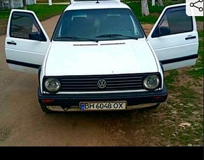 Білий Фольксваген Гольф, об'ємом двигуна 1.6 л та пробігом 0 тис. км за 1400 $, фото 1 на Automoto.ua