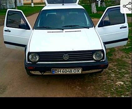 Білий Фольксваген Гольф, об'ємом двигуна 1.6 л та пробігом 0 тис. км за 1400 $, фото 1 на Automoto.ua