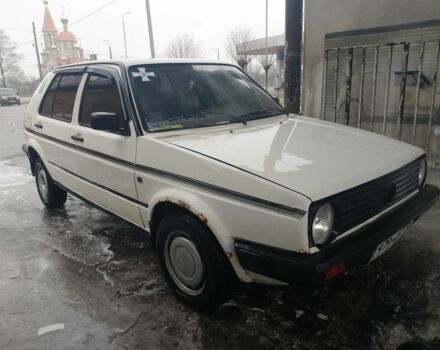 Белый Фольксваген Гольф, объемом двигателя 1.6 л и пробегом 965 тыс. км за 850 $, фото 1 на Automoto.ua