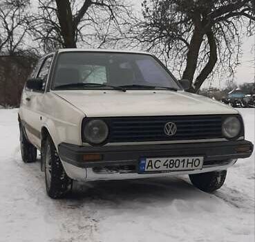 Белый Фольксваген Гольф, объемом двигателя 1.59 л и пробегом 280 тыс. км за 1700 $, фото 1 на Automoto.ua