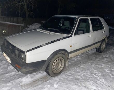 Белый Фольксваген Гольф, объемом двигателя 1.8 л и пробегом 230 тыс. км за 650 $, фото 1 на Automoto.ua