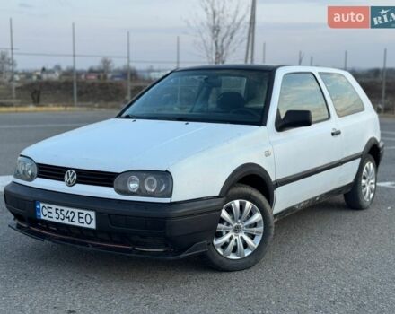 Белый Фольксваген Гольф, объемом двигателя 1.78 л и пробегом 68 тыс. км за 1650 $, фото 1 на Automoto.ua