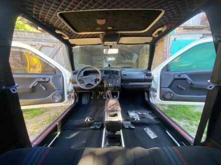 Белый Фольксваген Гольф, объемом двигателя 1.8 л и пробегом 160 тыс. км за 1905 $, фото 1 на Automoto.ua