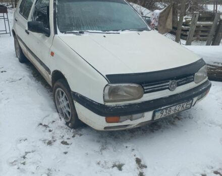 Белый Фольксваген Гольф, объемом двигателя 1.6 л и пробегом 245 тыс. км за 1000 $, фото 1 на Automoto.ua