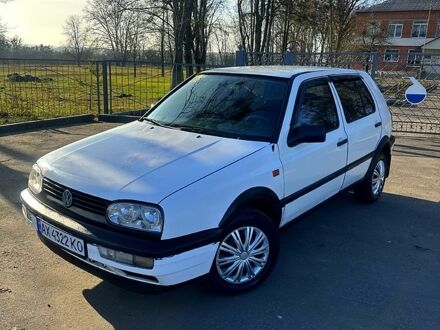 Білий Фольксваген Гольф, об'ємом двигуна 1.4 л та пробігом 280 тис. км за 1800 $, фото 1 на Automoto.ua