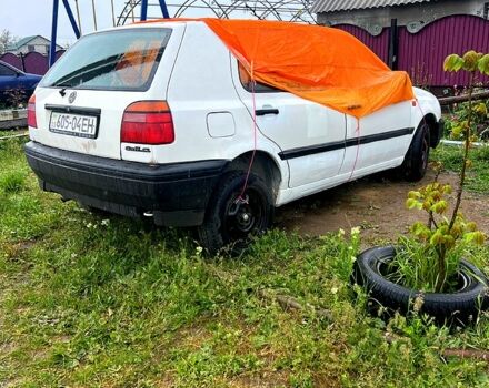 Белый Фольксваген Гольф, объемом двигателя 1.4 л и пробегом 280 тыс. км за 1200 $, фото 1 на Automoto.ua