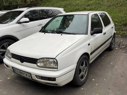 Белый Фольксваген Гольф, объемом двигателя 1.98 л и пробегом 400 тыс. км за 2600 $, фото 1 на Automoto.ua