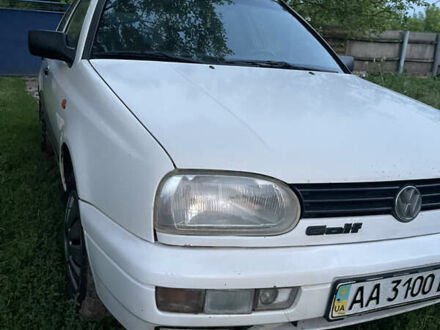 Фольксваген Гольф 1996 в Сребного на Automoto.ua Белый Фольксваген Гольф, объемом двигателя 1.8 л и пробегом 362 тыс. км за 2000 $, фото 1 на Automoto.ua