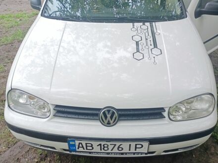 Фольксваген Гольф 1998 у Кропивницькому (Кіровограді) на Automoto.ua Білий Фольксваген Гольф, об'ємом двигуна 1.9 л та пробігом 325 тис. км за 4200 $, фото 1 на Automoto.ua