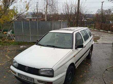 Белый Фольксваген Гольф, объемом двигателя 1.78 л и пробегом 390 тыс. км за 2400 $, фото 1 на Automoto.ua