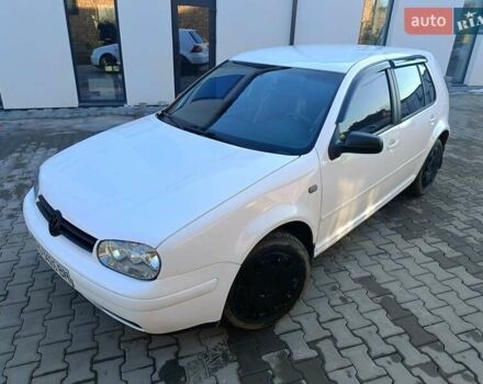 Белый Фольксваген Гольф, объемом двигателя 1.39 л и пробегом 323 тыс. км за 2599 $, фото 1 на Automoto.ua