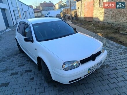 Білий Фольксваген Гольф, об'ємом двигуна 1.39 л та пробігом 240 тис. км за 2499 $, фото 1 на Automoto.ua