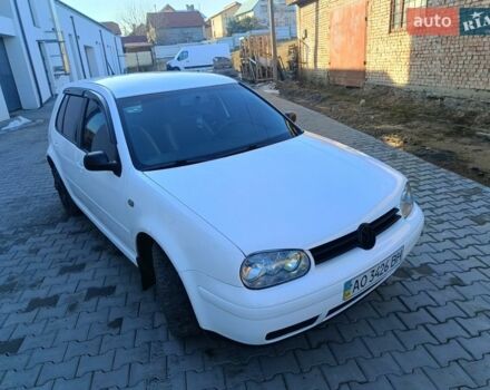 Белый Фольксваген Гольф, объемом двигателя 1.39 л и пробегом 240 тыс. км за 2499 $, фото 1 на Automoto.ua