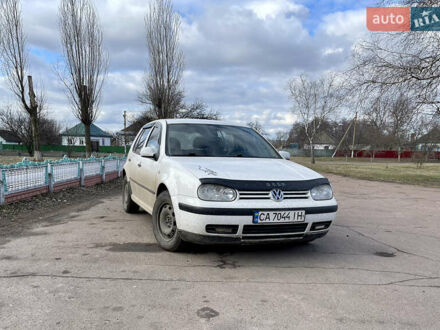 Фольксваген Гольф 1999 в Драбове на Automoto.ua Белый Фольксваген Гольф, объемом двигателя 1.4 л и пробегом 370 тыс. км за 3100 $, фото 1 на Automoto.ua