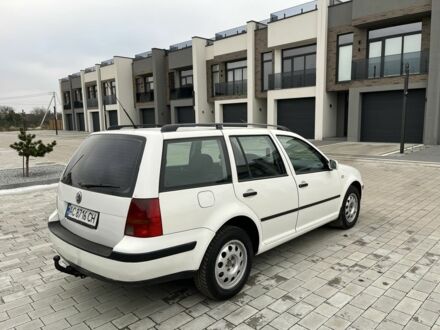 Белый Фольксваген Гольф, объемом двигателя 1.9 л и пробегом 275 тыс. км за 3850 $, фото 1 на Automoto.ua