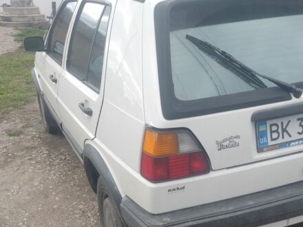 Фольксваген Гольф 1999 в Липовце на Automoto.ua Белый Фольксваген Гольф, объемом двигателя 1.8 л и пробегом 400 тыс. км за 1698 $, фото 1 на Automoto.ua