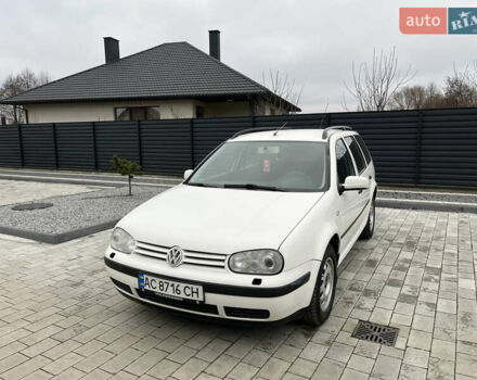 Белый Фольксваген Гольф, объемом двигателя 1.9 л и пробегом 276 тыс. км за 3850 $, фото 1 на Automoto.ua