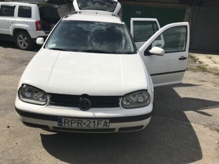 Фольксваген Гольф 2000 в Павлограде на Automoto.ua Белый Фольксваген Гольф, объемом двигателя 0 л и пробегом 32 тыс. км за 700 $, фото 1 на Automoto.ua