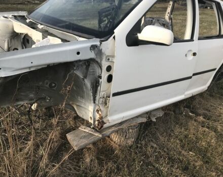 Білий Фольксваген Гольф, об'ємом двигуна 0 л та пробігом 300 тис. км за 500 $, фото 1 на Automoto.ua