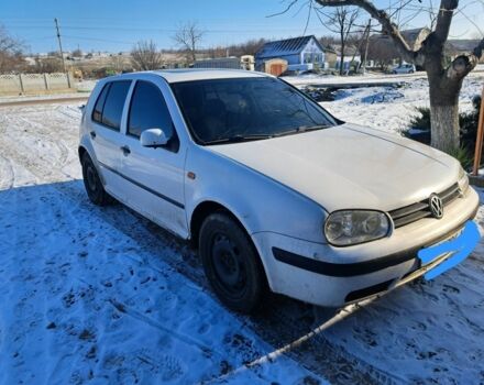 Белый Фольксваген Гольф, объемом двигателя 2 л и пробегом 433 тыс. км за 1106 $, фото 1 на Automoto.ua